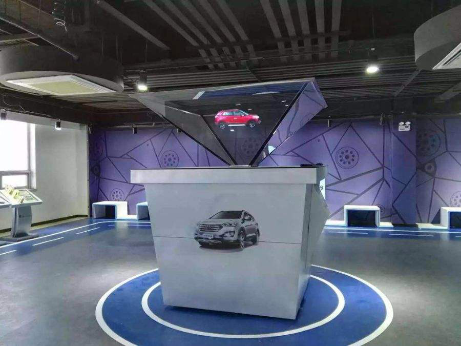 全息投影展示柜的原理是什么？