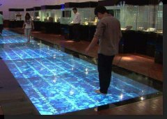 地面互动投影的原理、常见应用方式和优势介绍