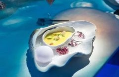 桌面互动投影和创意餐厅的结合体