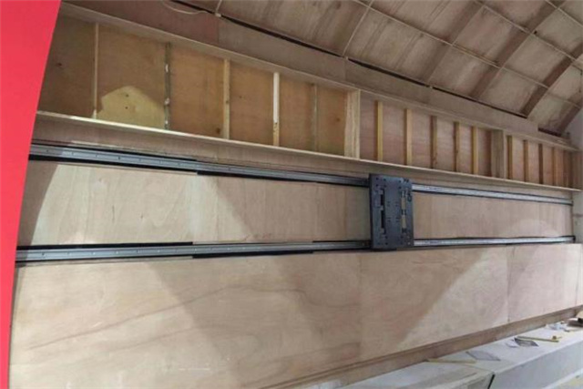 贵阳展厅感应滑轨屏幕