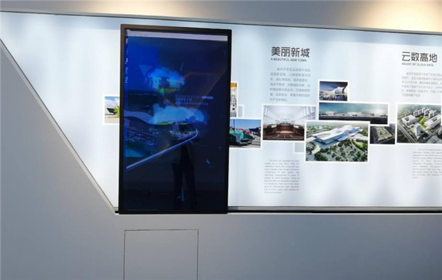 天津电动滑轨led显示屏