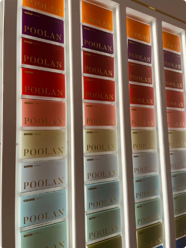 汽车用品科技感展厅设计,科技感展台效果图