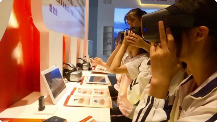 科技展厅设计灵感图,科技展厅效果图设计图